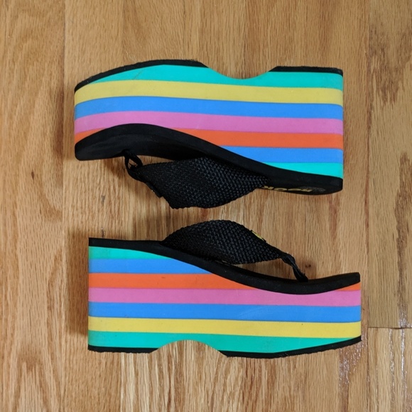 rocket dog rainbow flip flops